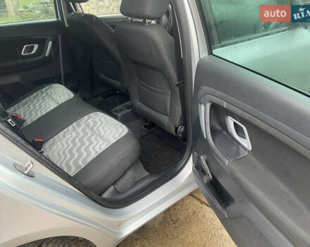 Шкода Фабия, объемом двигателя 1.4 л и пробегом 231 тыс. км за 4758 $, фото 11 на Automoto.ua
