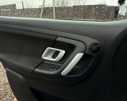 Шкода Фабія, об'ємом двигуна 1.4 л та пробігом 217 тис. км за 5700 $, фото 19 на Automoto.ua