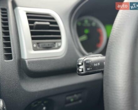 Шкода Фабія, об'ємом двигуна 1.6 л та пробігом 244 тис. км за 4850 $, фото 6 на Automoto.ua