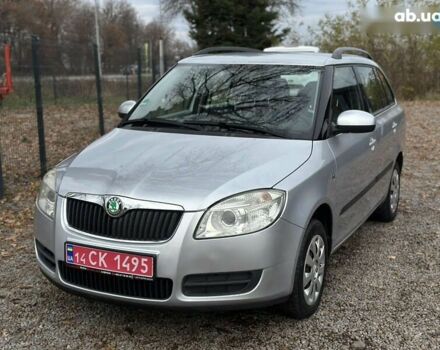 Шкода Фабия, объемом двигателя 1.4 л и пробегом 227 тыс. км за 5500 $, фото 6 на Automoto.ua