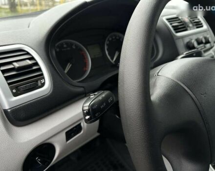 Шкода Фабия, объемом двигателя 1.4 л и пробегом 227 тыс. км за 5500 $, фото 23 на Automoto.ua