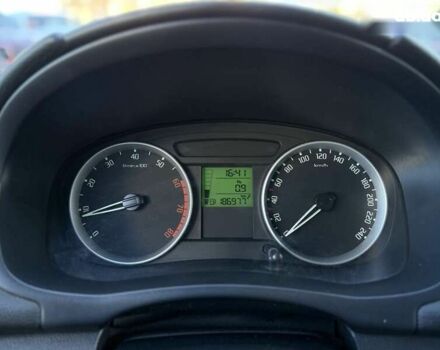 Шкода Фабія, об'ємом двигуна 1.4 л та пробігом 186 тис. км за 5500 $, фото 18 на Automoto.ua