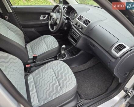Шкода Фабія, об'ємом двигуна 1.4 л та пробігом 172 тис. км за 6550 $, фото 16 на Automoto.ua