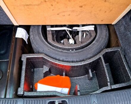 Шкода Фабія, об'ємом двигуна 1.4 л та пробігом 216 тис. км за 5850 $, фото 4 на Automoto.ua