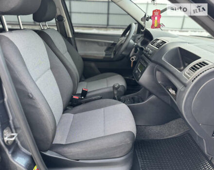 Шкода Фабия, объемом двигателя 1.4 л и пробегом 210 тыс. км за 5400 $, фото 13 на Automoto.ua