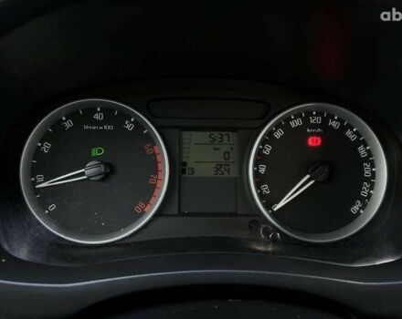 Шкода Фабия, объемом двигателя 1.4 л и пробегом 245 тыс. км за 5200 $, фото 12 на Automoto.ua