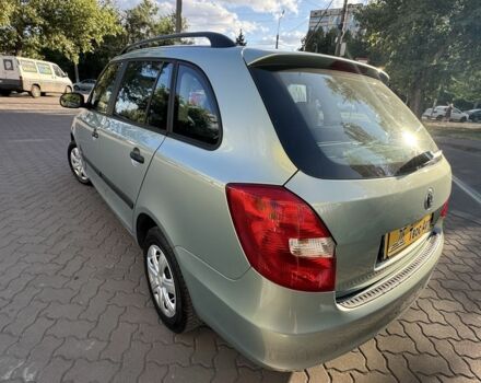 Шкода Фабия, объемом двигателя 1.4 л и пробегом 181 тыс. км за 6400 $, фото 4 на Automoto.ua