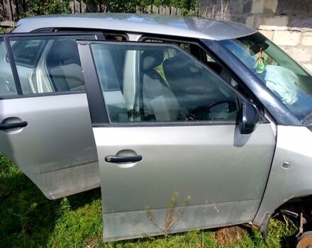 Шкода Фабия, объемом двигателя 1.4 л и пробегом 360 тыс. км за 1500 $, фото 5 на Automoto.ua