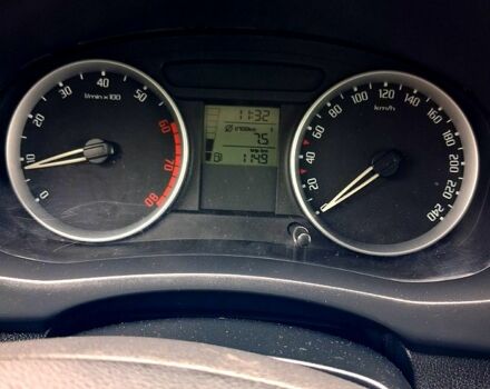 Шкода Фабія, об'ємом двигуна 1.4 л та пробігом 216 тис. км за 5850 $, фото 6 на Automoto.ua