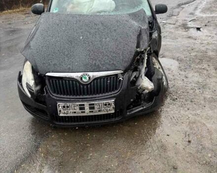 Шкода Фабия, объемом двигателя 1.42 л и пробегом 228 тыс. км за 2300 $, фото 1 на Automoto.ua