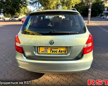 Шкода Фабия, объемом двигателя 1.4 л и пробегом 181 тыс. км за 6400 $, фото 2 на Automoto.ua