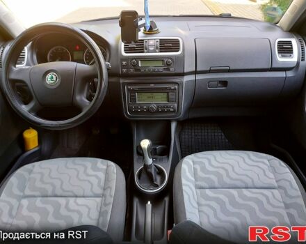 Шкода Фабия, объемом двигателя 1.4 л и пробегом 190 тыс. км за 5800 $, фото 7 на Automoto.ua