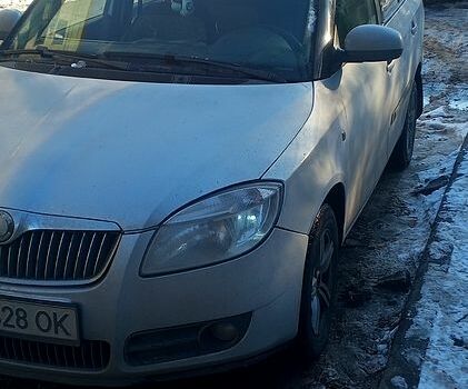 Шкода Фабія, об'ємом двигуна 1.4 л та пробігом 300 тис. км за 3100 $, фото 6 на Automoto.ua