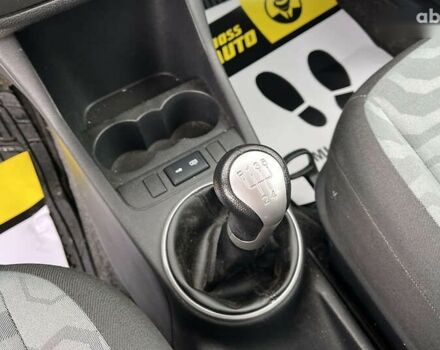 Шкода Фабія, об'ємом двигуна 1.2 л та пробігом 160 тис. км за 5500 $, фото 13 на Automoto.ua