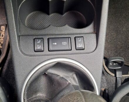 Шкода Фабія, об'ємом двигуна 1.4 л та пробігом 216 тис. км за 5850 $, фото 3 на Automoto.ua