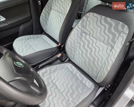 Шкода Фабія, об'ємом двигуна 1.4 л та пробігом 172 тис. км за 6550 $, фото 15 на Automoto.ua
