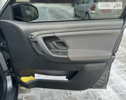 Шкода Фабия, объемом двигателя 1.4 л и пробегом 210 тыс. км за 5400 $, фото 19 на Automoto.ua
