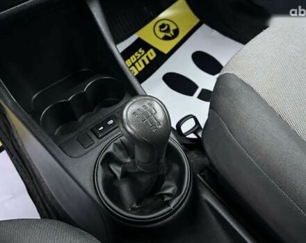 Шкода Фабия, объемом двигателя 1.2 л и пробегом 189 тыс. км за 5300 $, фото 10 на Automoto.ua