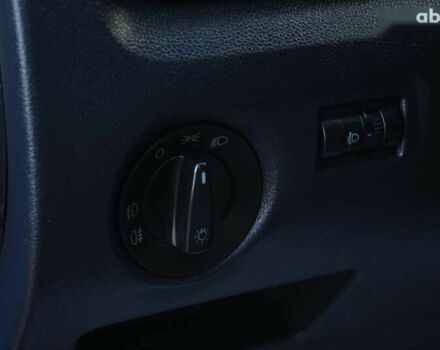 Шкода Фабія, об'ємом двигуна 1.4 л та пробігом 178 тис. км за 5950 $, фото 18 на Automoto.ua