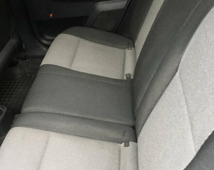 Шкода Фабія, об'ємом двигуна 1.6 л та пробігом 377 тис. км за 4800 $, фото 13 на Automoto.ua