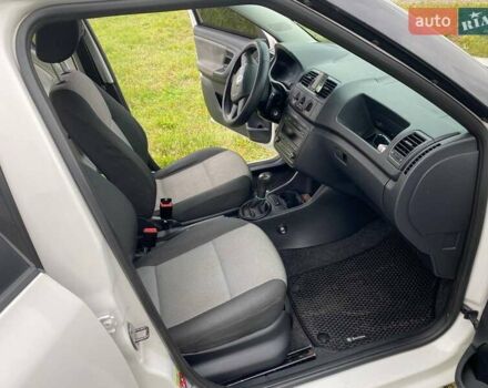 Шкода Фабия, объемом двигателя 1.6 л и пробегом 274 тыс. км за 5300 $, фото 8 на Automoto.ua