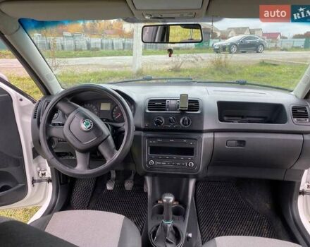 Шкода Фабия, объемом двигателя 1.6 л и пробегом 274 тыс. км за 5300 $, фото 9 на Automoto.ua