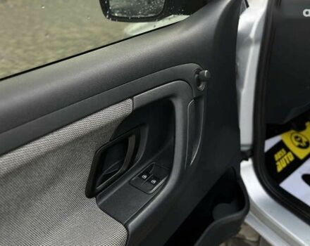 Шкода Фабия, объемом двигателя 1.6 л и пробегом 283 тыс. км за 5800 $, фото 18 на Automoto.ua