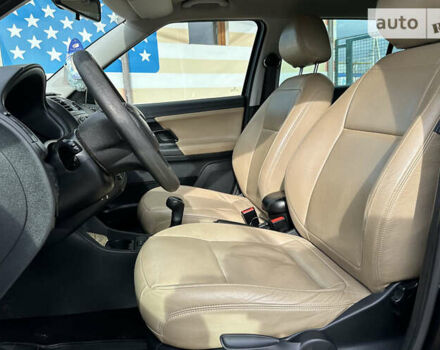 Шкода Фабия, объемом двигателя 1.2 л и пробегом 238 тыс. км за 6300 $, фото 9 на Automoto.ua