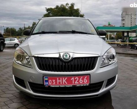 Шкода Фабия, объемом двигателя 1.2 л и пробегом 161 тыс. км за 5400 $, фото 3 на Automoto.ua