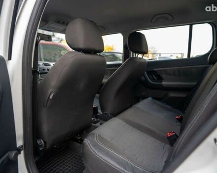 Шкода Фабія, об'ємом двигуна 1.2 л та пробігом 286 тис. км за 4300 $, фото 19 на Automoto.ua