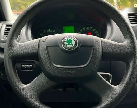 Шкода Фабия, объемом двигателя 1.2 л и пробегом 102 тыс. км за 5500 $, фото 10 на Automoto.ua