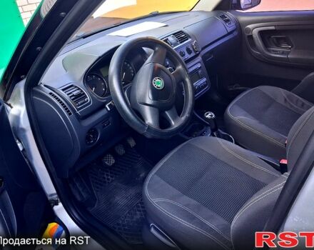 Шкода Фабія, об'ємом двигуна 1.4 л та пробігом 160 тис. км за 6000 $, фото 6 на Automoto.ua