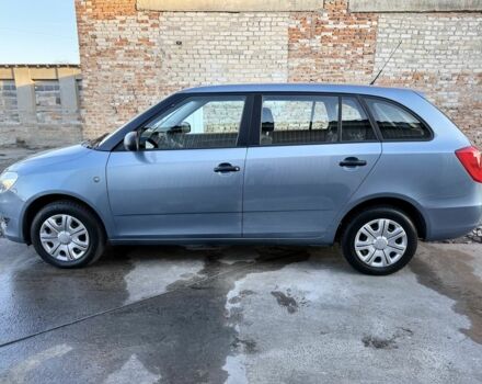 Шкода Фабия, объемом двигателя 1.2 л и пробегом 199 тыс. км за 5000 $, фото 2 на Automoto.ua