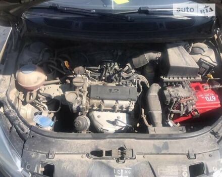 Шкода Фабія, об'ємом двигуна 1.2 л та пробігом 121 тис. км за 6500 $, фото 12 на Automoto.ua