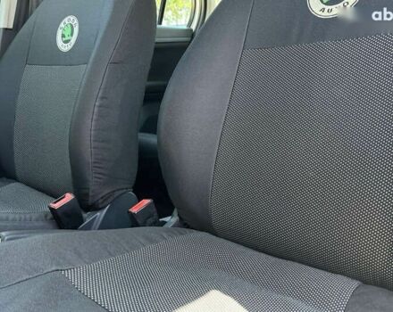 Шкода Фабия, объемом двигателя 0 л и пробегом 266 тыс. км за 6800 $, фото 11 на Automoto.ua
