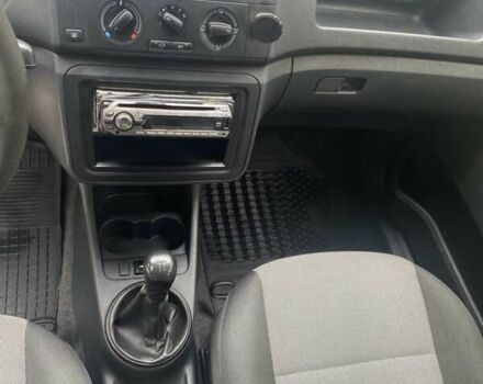 Шкода Фабія, об'ємом двигуна 1.2 л та пробігом 116 тис. км за 6000 $, фото 11 на Automoto.ua