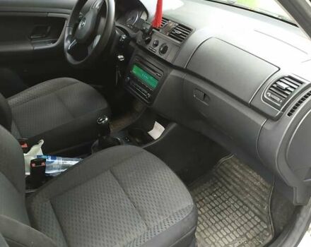Шкода Фабия, объемом двигателя 1.6 л и пробегом 220 тыс. км за 7999 $, фото 1 на Automoto.ua