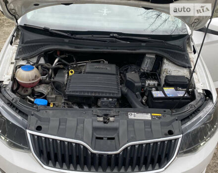 Шкода Фабія, об'ємом двигуна 1.6 л та пробігом 165 тис. км за 9000 $, фото 15 на Automoto.ua