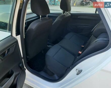 Шкода Фабия, объемом двигателя 1 л и пробегом 249 тыс. км за 6400 $, фото 10 на Automoto.ua