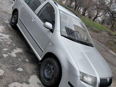 Шкода Фабия, объемом двигателя 1.39 л и пробегом 264 тыс. км за 4200 $, фото 1 на Automoto.ua