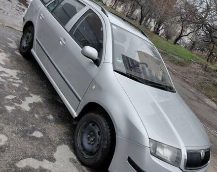 Шкода Фабия, объемом двигателя 1.39 л и пробегом 264 тыс. км за 4200 $, фото 1 на Automoto.ua