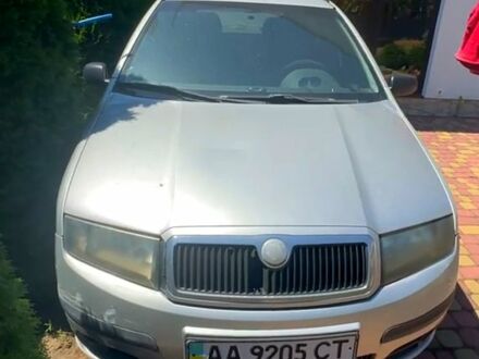 Шкода Фабия, объемом двигателя 1.2 л и пробегом 207 тыс. км за 3000 $, фото 1 на Automoto.ua