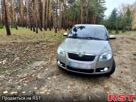 Шкода Фабія, об'ємом двигуна 1.2 л та пробігом 241 тис. км за 4500 $, фото 1 на Automoto.ua