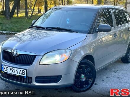 Шкода Фабия, объемом двигателя 1.2 л и пробегом 130 тыс. км за 3899 $, фото 1 на Automoto.ua