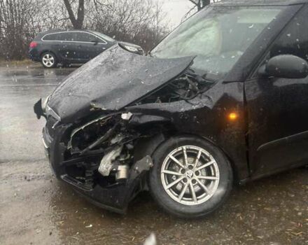 Шкода Фабия, объемом двигателя 1.42 л и пробегом 228 тыс. км за 2300 $, фото 1 на Automoto.ua