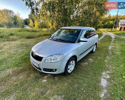 Шкода Фабия, объемом двигателя 1.6 л и пробегом 190 тыс. км за 5999 $, фото 1 на Automoto.ua