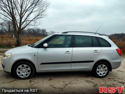 Шкода Фабия, объемом двигателя 1.6 л и пробегом 157 тыс. км за 6450 $, фото 1 на Automoto.ua