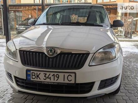 Шкода Фабия 2010 в Ровно на Automoto.ua Шкода Фабия, объемом двигателя 1.6 л и пробегом 245 тыс. км за 5200 $, фото 1 на Automoto.ua