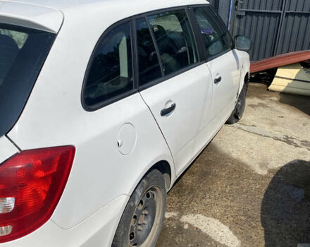 Шкода Фабия, объемом двигателя 1.4 л и пробегом 250 тыс. км за 2200 $, фото 1 на Automoto.ua