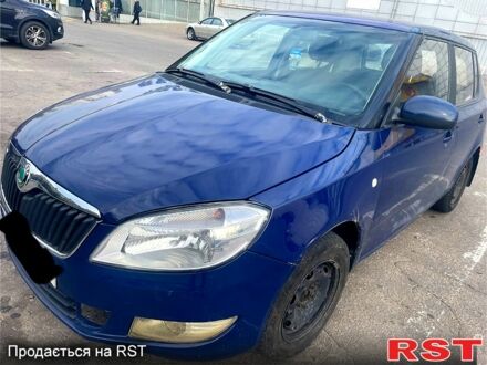 Шкода Фабия 2010 в Харькове на Automoto.ua Шкода Фабия, объемом двигателя 1.6 л и пробегом 400 тыс. км за 2999 $, фото 1 на Automoto.ua